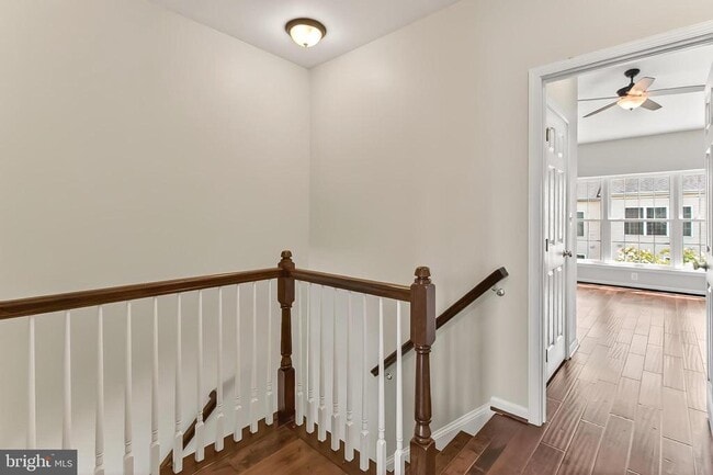 Building Photo - 42627 Homefront Terrace