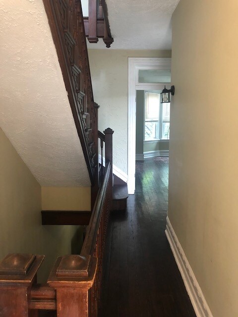 FRONT UNIT - 416 W Orange St