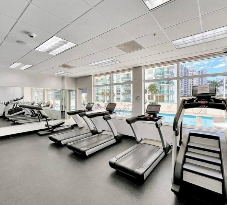 Building Photo - 1200 Brickell Bay Dr