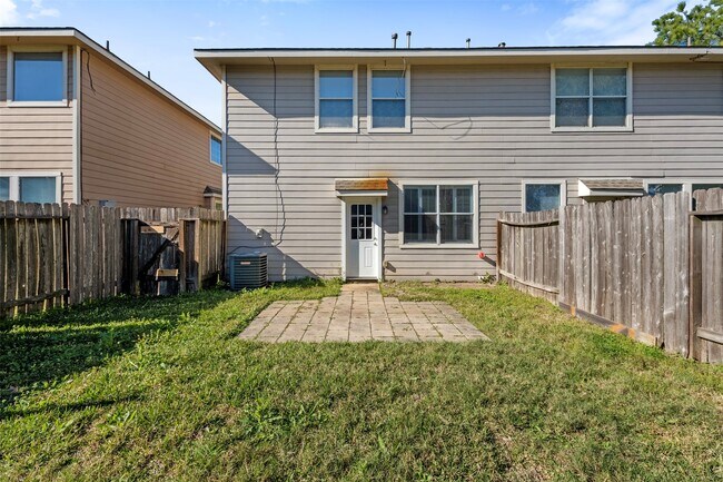Building Photo - 25211 Bentley Glen Ln