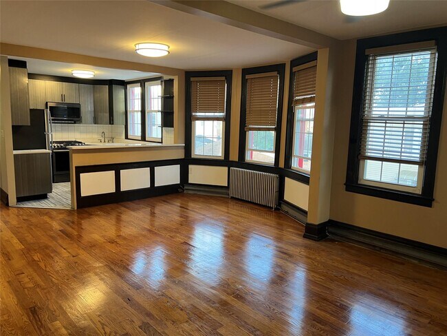 Building Photo - 87-13 135th St