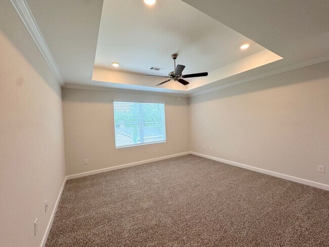 Building Photo - Just Built Beautiful comfortable, open con...