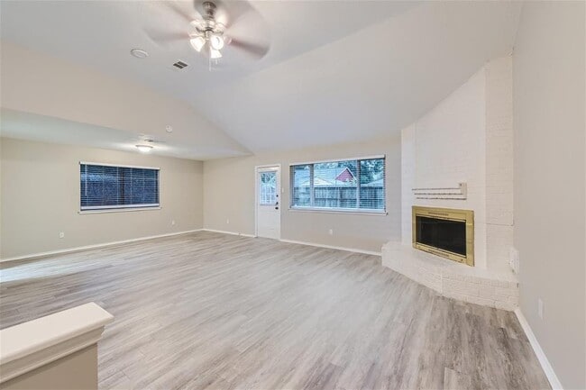 Building Photo - 13423 Birdcall Ln