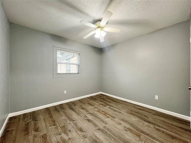 Building Photo - 5652 Conlin Dr