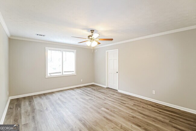 Building Photo - 969 Pointer Ridge