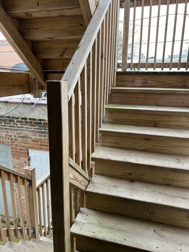 Building Photo - 6716 S Chappel Ave