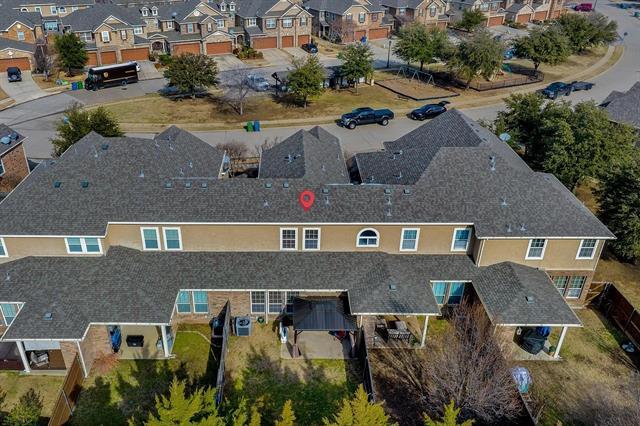 Building Photo - 5852 Clearwater Dr