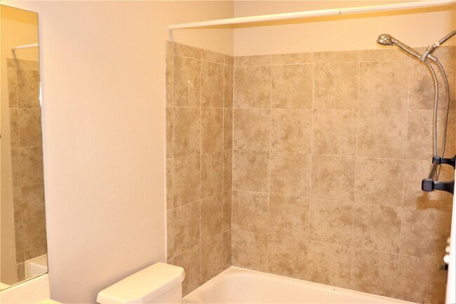 Building Photo - 7718 High Village Dr