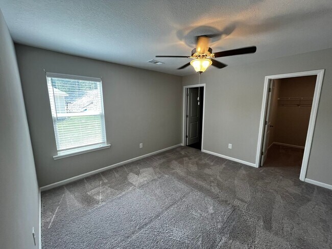 Building Photo - Stunning New Construction in the Heart of Columbus