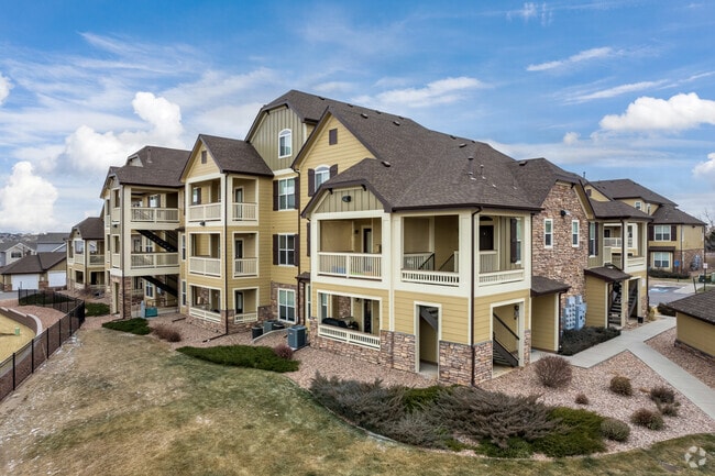Building Photo - Palomino Ranch Condominiums