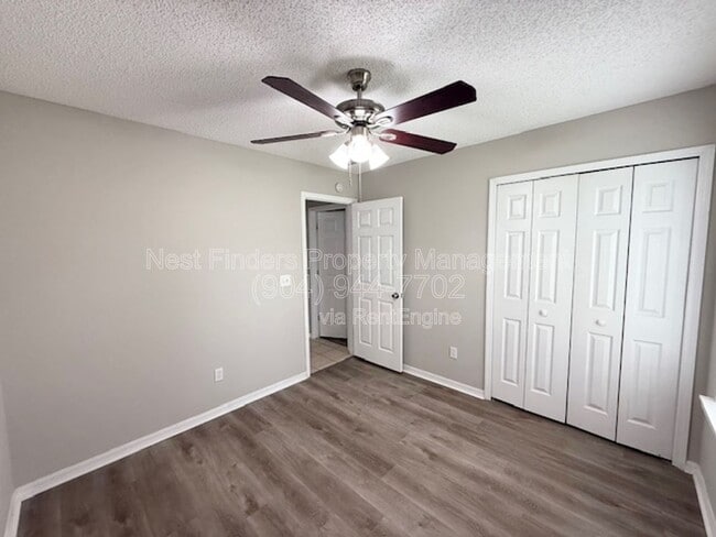 Building Photo - 816 Brookstone Ct