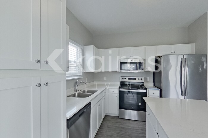 Building Photo - 10319 Deercrest Ln