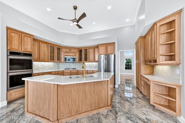 Building Photo - 975 Wildwood Dr