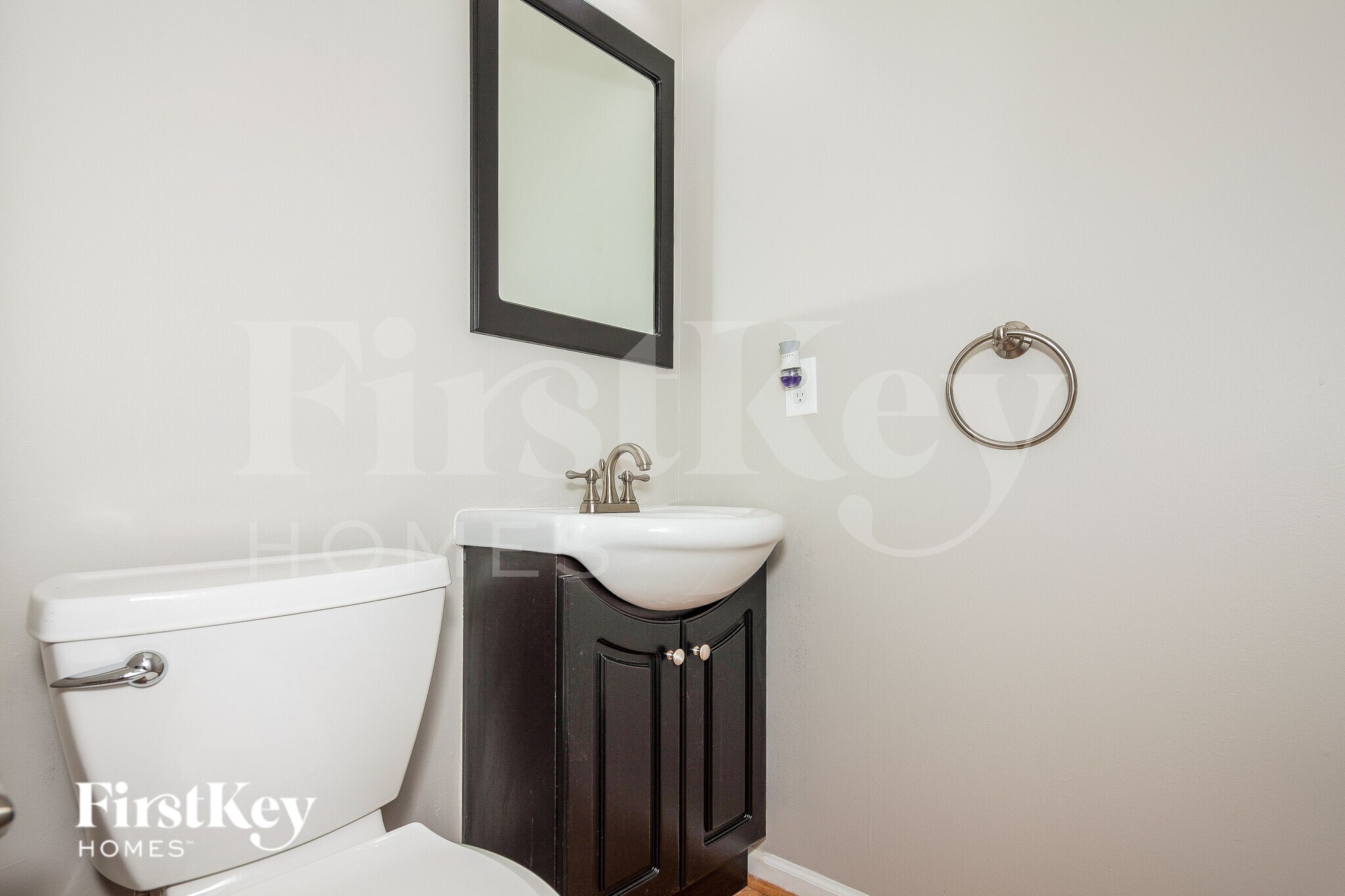 Building Photo - 1822 Sugar Hollow Dr