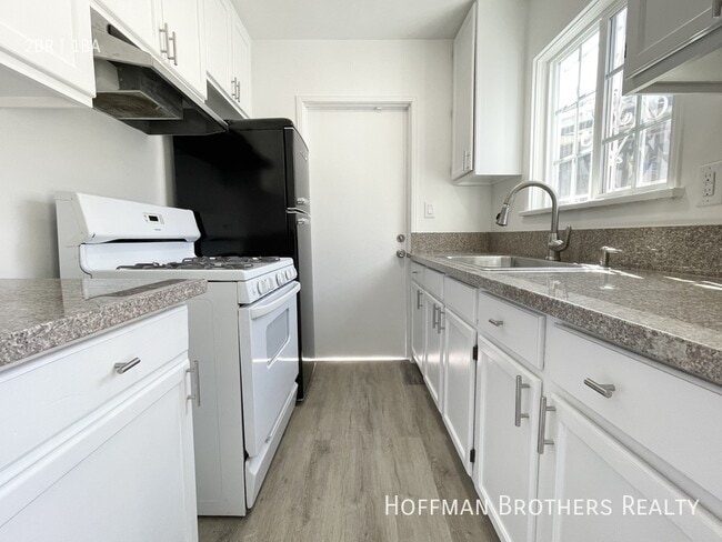 Building Photo - 3529 Ferncroft Rd