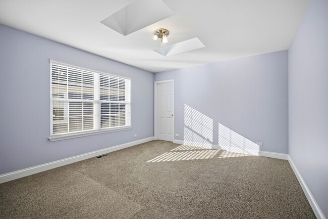 Building Photo - 408 N White Deer Trail