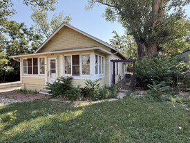Building Photo - 5640 S Windermere St