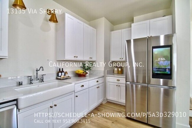 Building Photo - 13135 Via Sherry