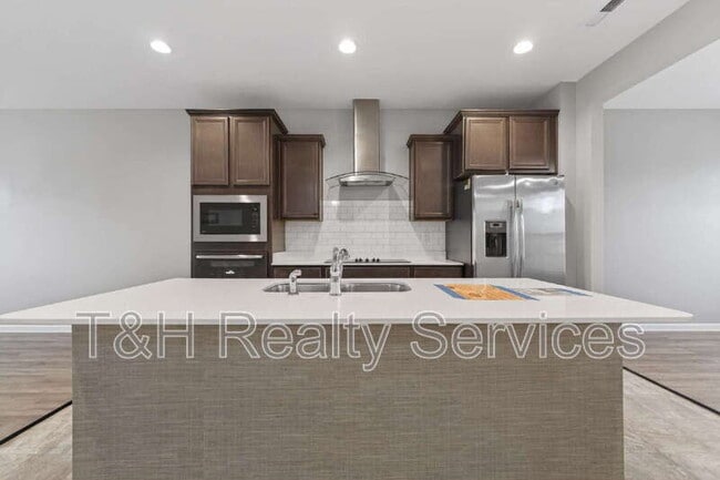 Building Photo - 156 Haugh St