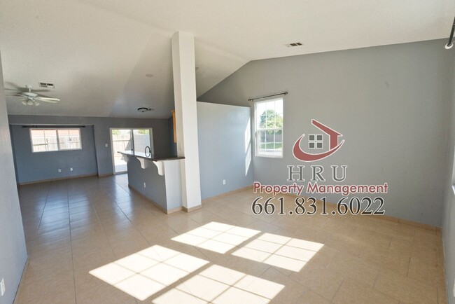 Building Photo - SW- 3 bed/ 2 bath house
