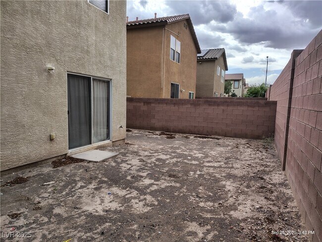 Building Photo - 6284 W Cougar Ave