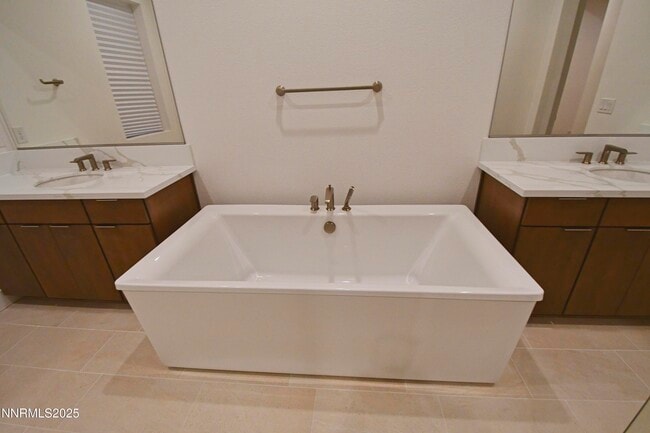 Building Photo - 7587 Calypso Dr