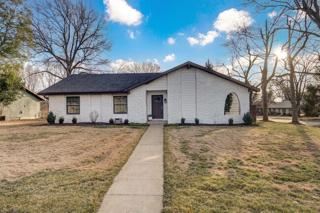 Building Photo - 4094 S Eaton Ave