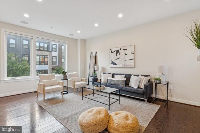 Building Photo - 8091 Red Hook St