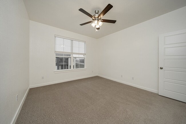 Building Photo - 8433 Adelaide Dr