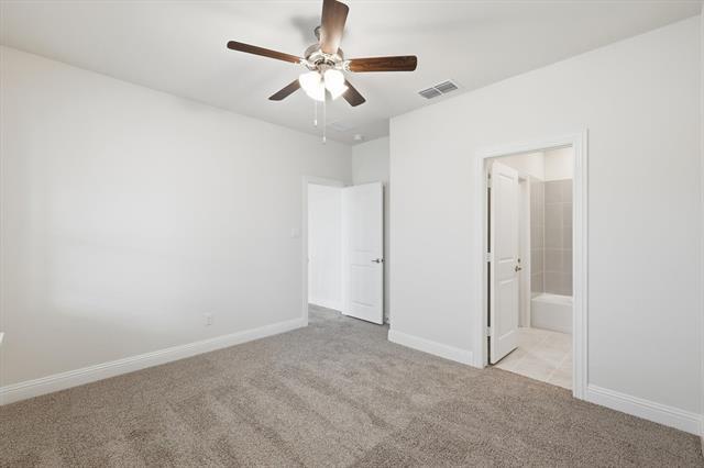 Building Photo - 1500 Lake District Dr