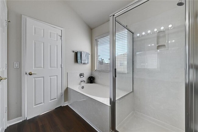 Building Photo - 317 McCoy Ln