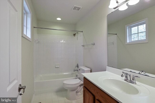 Building Photo - 6981 Linden Ave