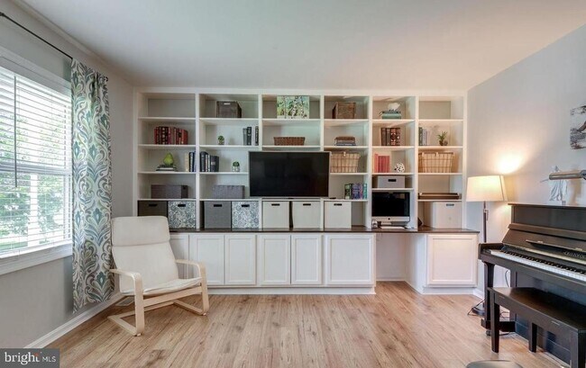 Building Photo - 10121 Cheswick Ct