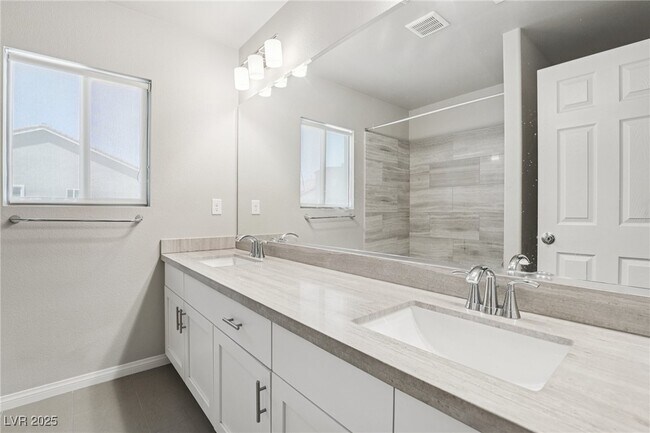 Building Photo - 5947 Rockway Glen Ave