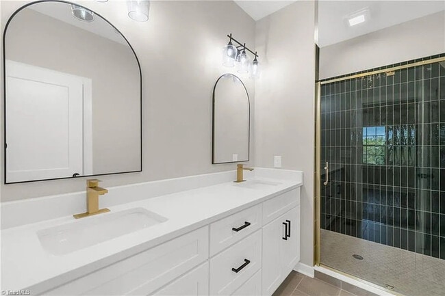 Building Photo - Earn Wealth While Leasing - Like a Homeowner - Lease to Own