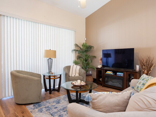 Building Photo - Move in with Zero Deposit! Turnkey Furnish...