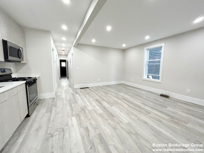 Building Photo - 23 Mount Vernon St