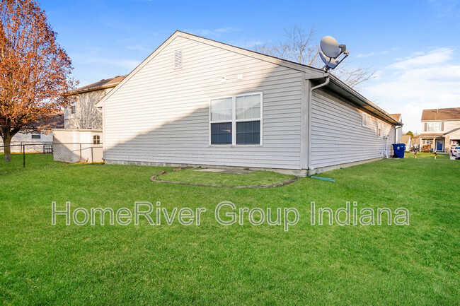 Building Photo - 1738 Farm Meadow Dr