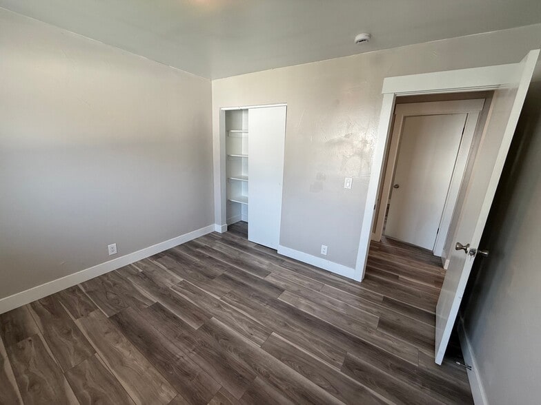 Building Photo - 2054 N 940 W