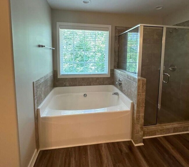 Building Photo - 257 Cliffhaven Cir