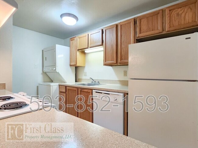 Building Photo - 4852 SW MURRAY Blvd