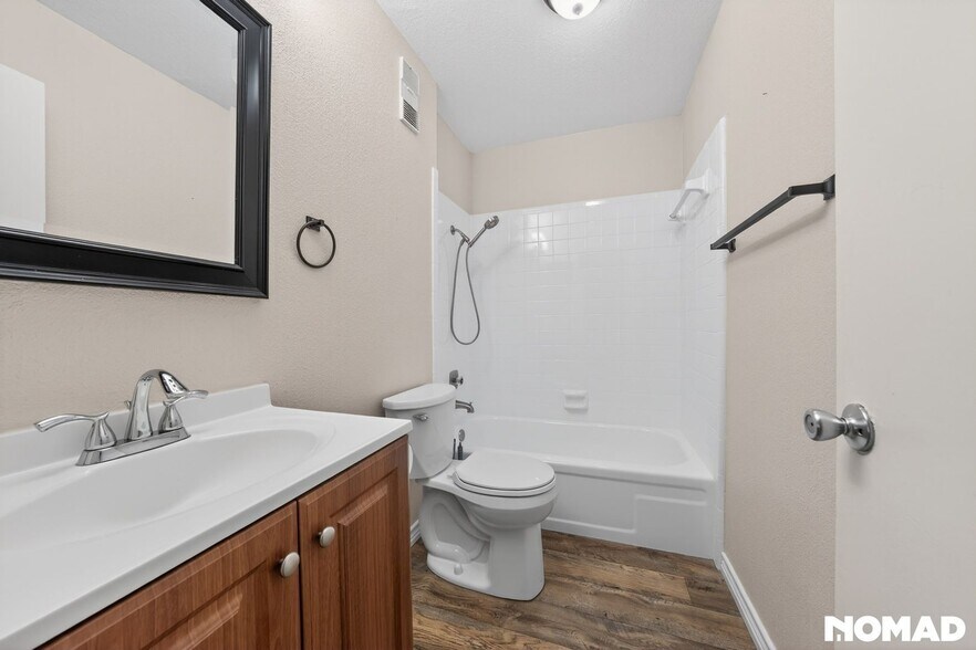 Building Photo - 4119 Medical Dr