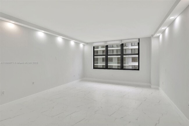 Building Photo - 9801 Collins Ave