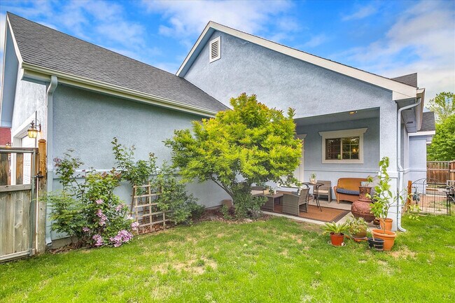 Building Photo - Beautiful Home In Hidden Springs