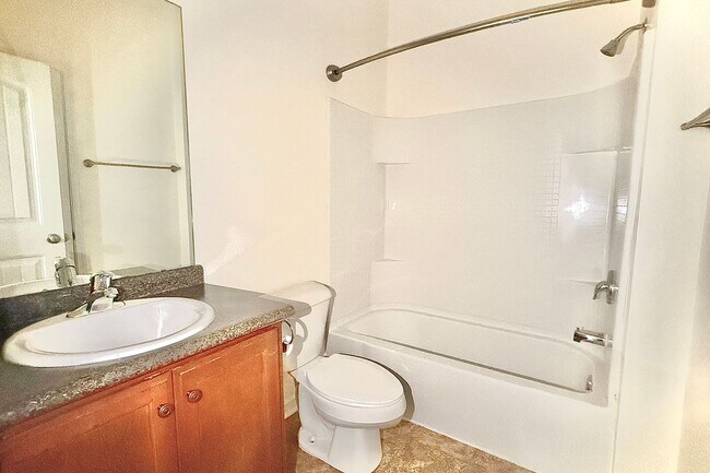 Building Photo - AVAILABLE NOW! (Small Pets Only)