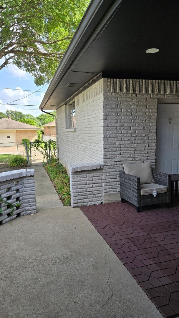 Building Photo - Spacious 4BR House in Dallas