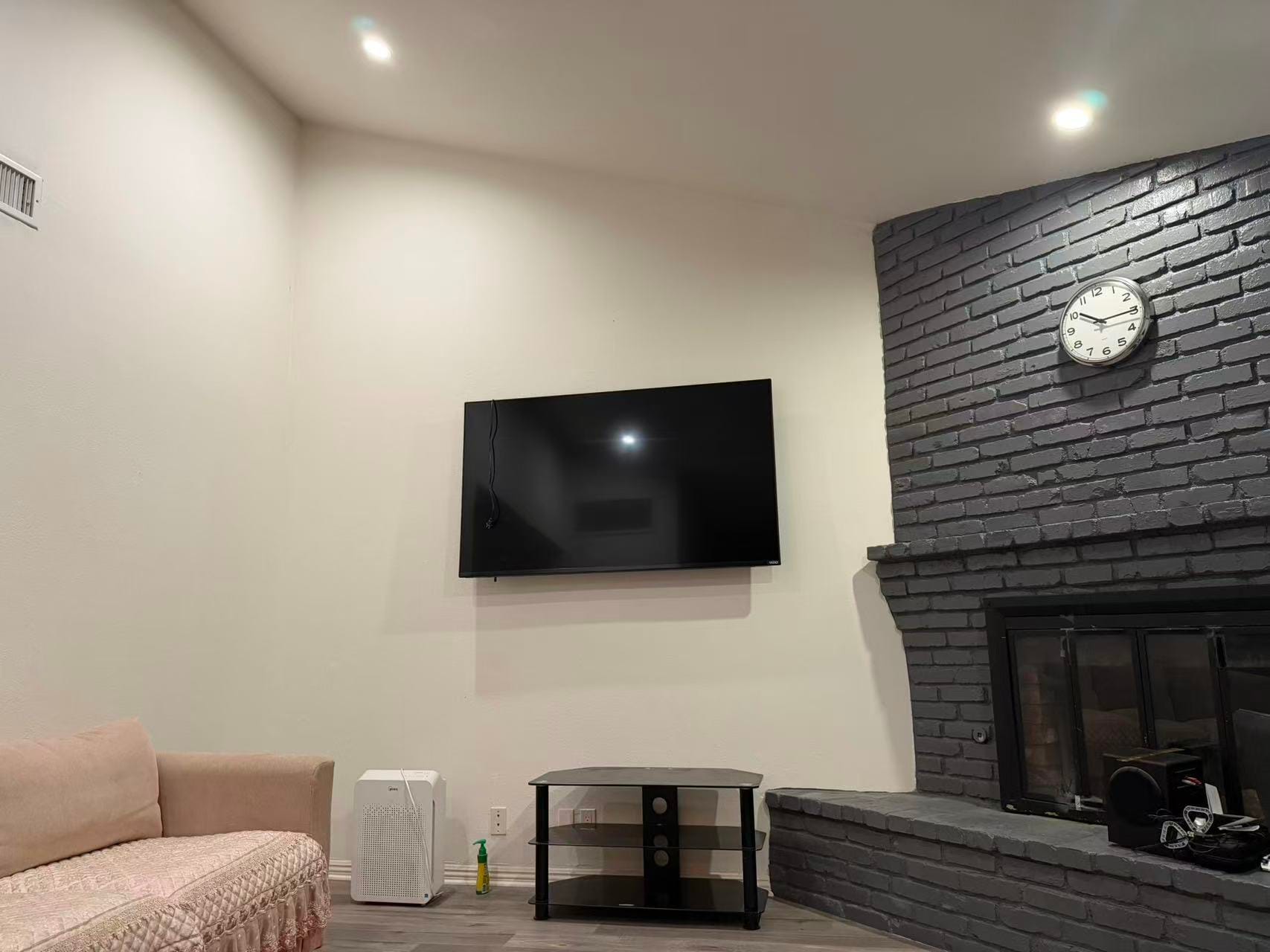 Living room - 3439 1/2 Altura Ave
