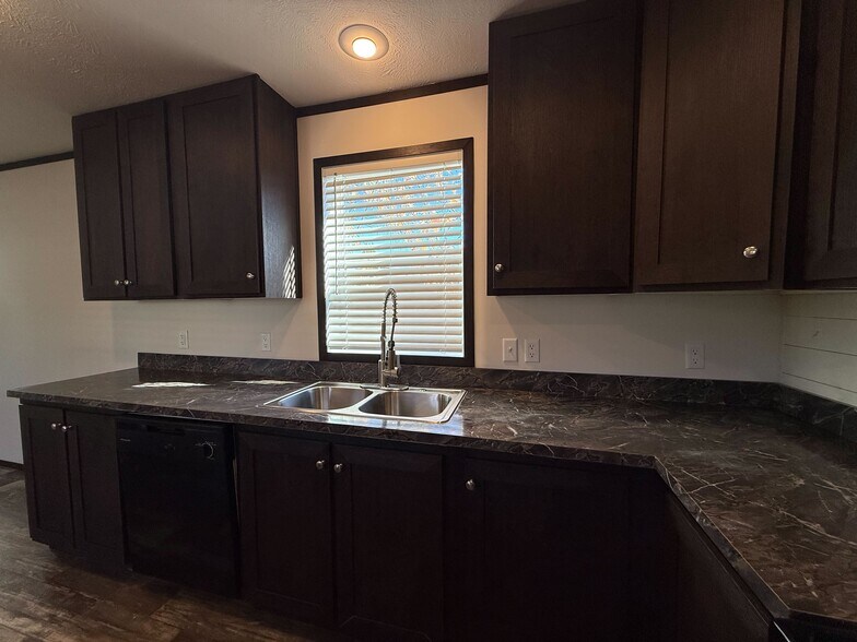 Building Photo - 71651 Juliet Ct