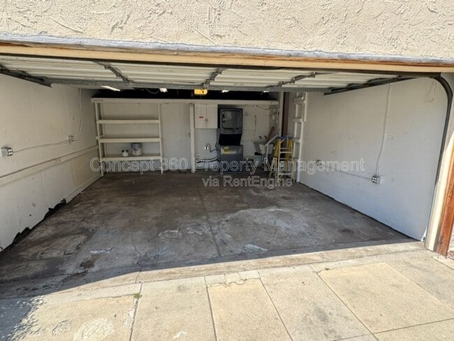 Building Photo - 2501 Eucalyptus Ave
