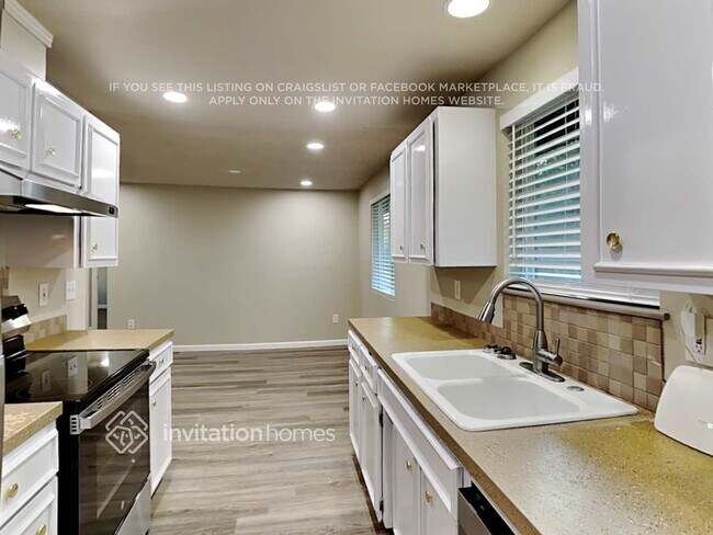 Building Photo - 20604 52nd Ave Ct E